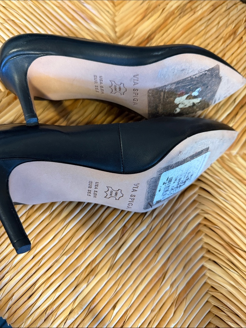 Via Spiga Black Pointed Toe Pumps - Picture 6 of 7